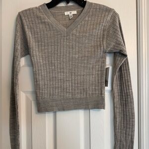 BP NWT Taupe Ribbed V-Neck Sweater